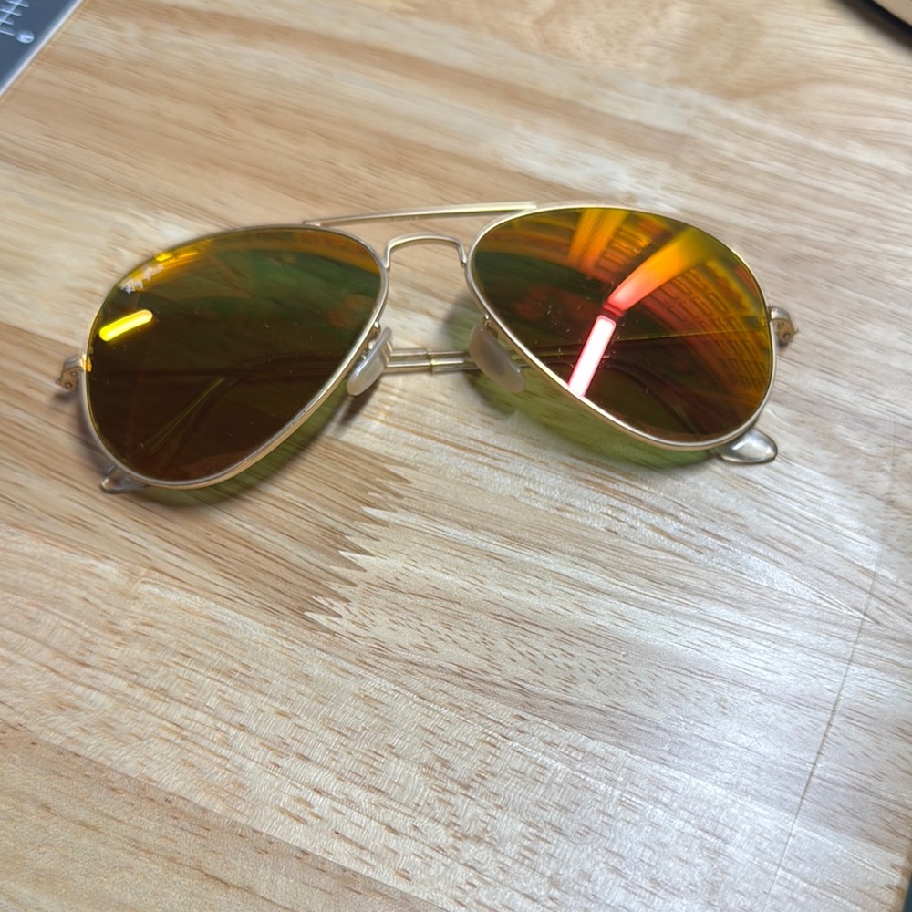 Ray-Ban Gold Aviator Sunglasses with Red and Green Lenses